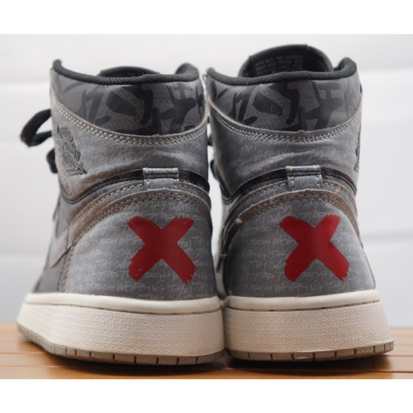 Men’s Size 11 Nike Air Jordan 1 Retro High OG Rebellionaire NICE!! 555088-036 - Picture 5 of 9